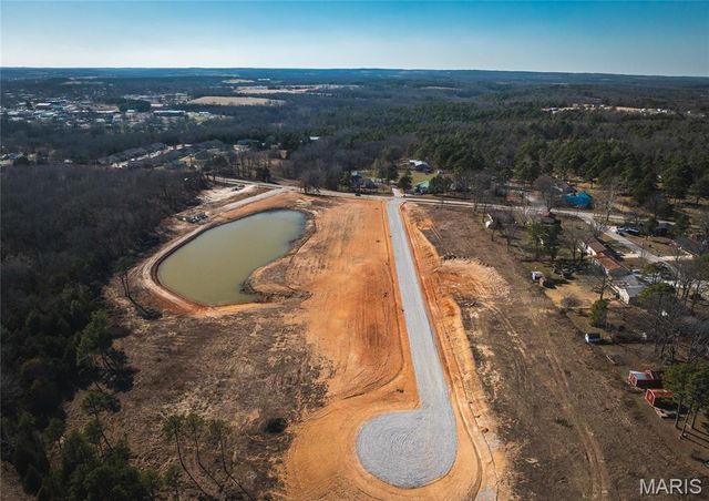 108 Clementine Lane, Houston, MO 65483