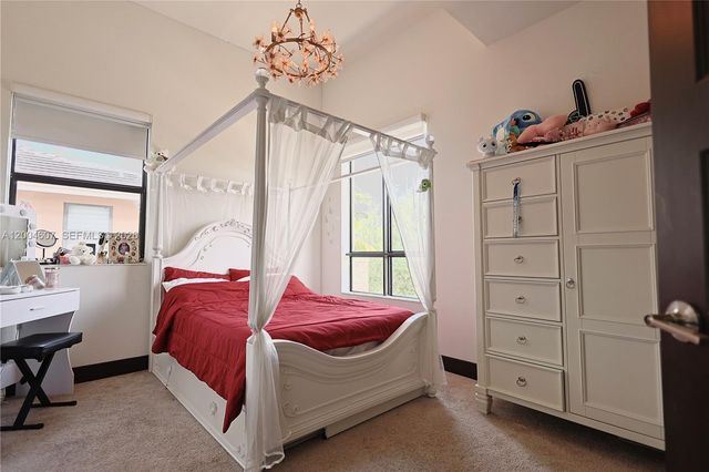 16065 SW 136th Ter, Miami, FL 33196