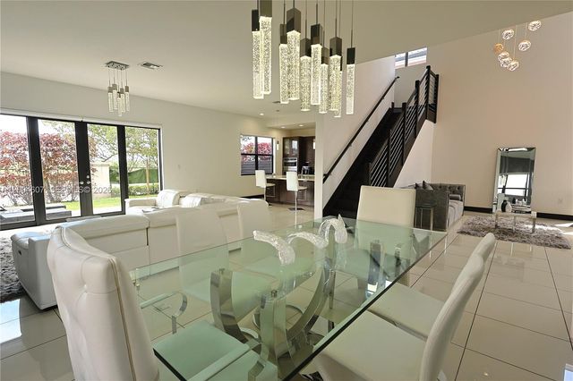 16065 SW 136th Ter, Miami, FL 33196