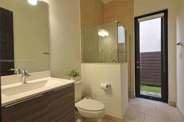 16065 SW 136th Ter, Miami, FL 33196