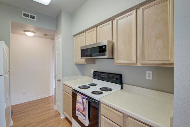 700 Daniel Ellis Drive 7206, Charleston, SC 29412