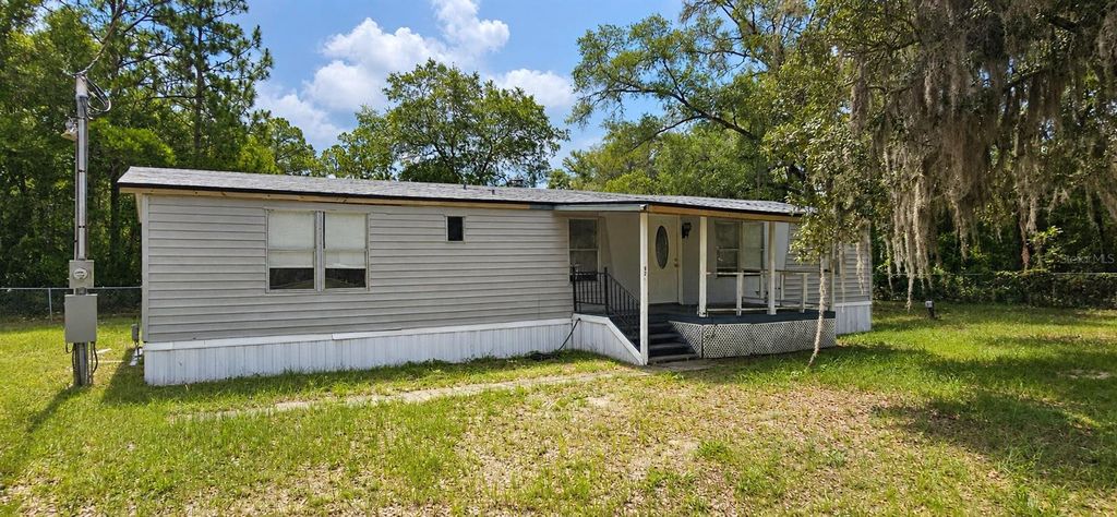 702 DAVID AVENUE, Interlachen, FL 32148