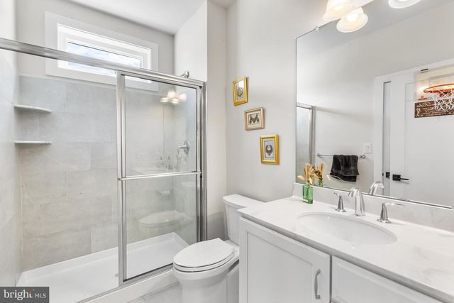 10 UNISON DR, Malvern, PA 19355