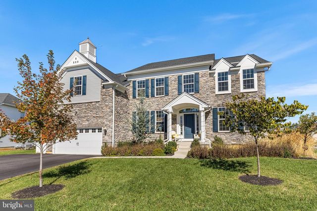 10 UNISON DR, Malvern, PA 19355