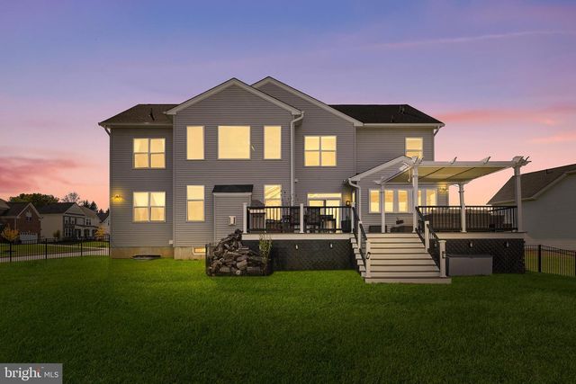 10 UNISON DR, Malvern, PA 19355