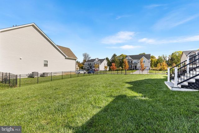 10 UNISON DR, Malvern, PA 19355