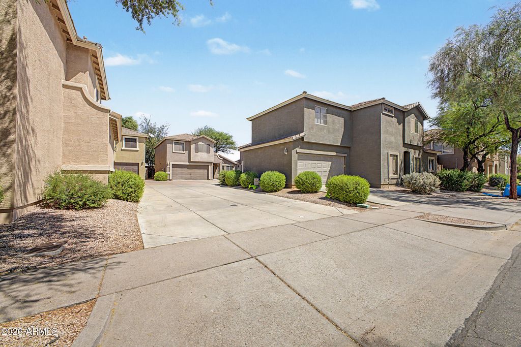 4038 E MELINDA Lane, Phoenix, AZ 85050 — photo 2