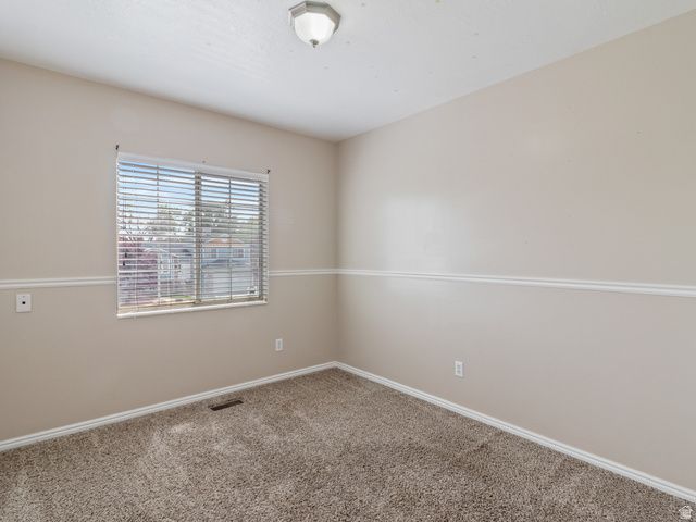4062 W 5950 S, Roy, UT 84067