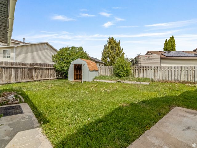 4062 W 5950 S, Roy, UT 84067