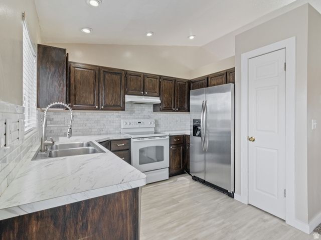 4062 W 5950 S, Roy, UT 84067