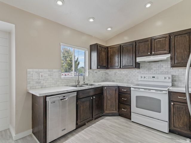 4062 W 5950 S, Roy, UT 84067