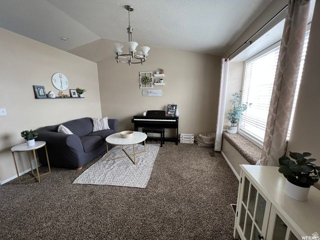 4062 W 5950 S, Roy, UT 84067