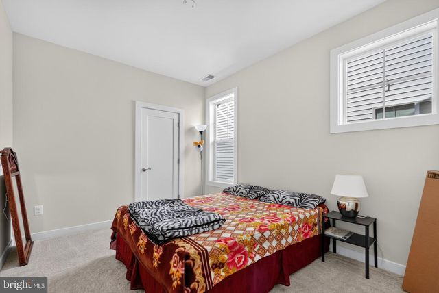 8739 STONE JUG WAY, Frederick, MD 21701
