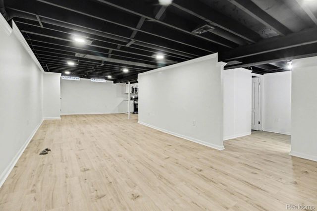 38227 Avondale Street, Westland, MI 48186