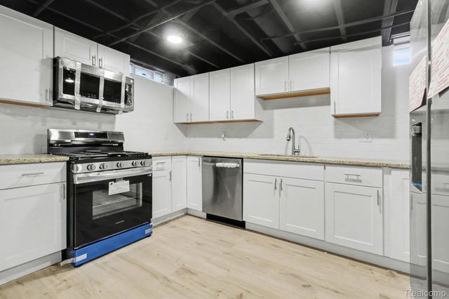 38227 Avondale Street, Westland, MI 48186