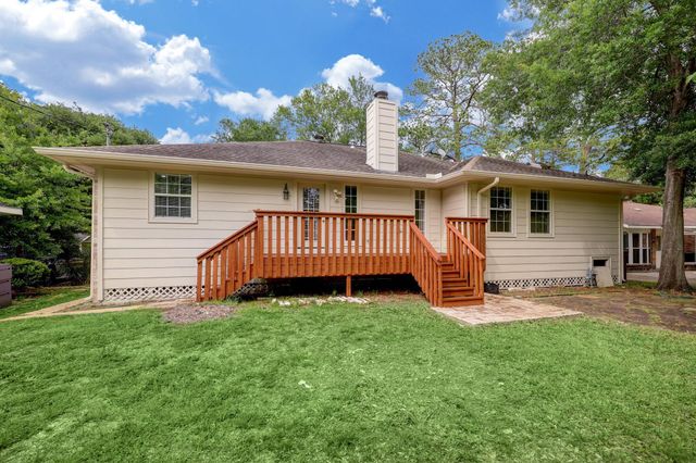 7442 Tall Pines Drive, Houston, TX 77088