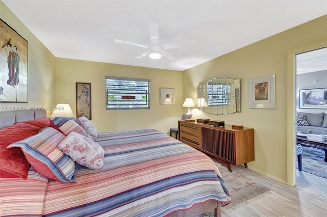 4000 NW 44th Avenue 405, Lauderdale Lakes, FL 33319