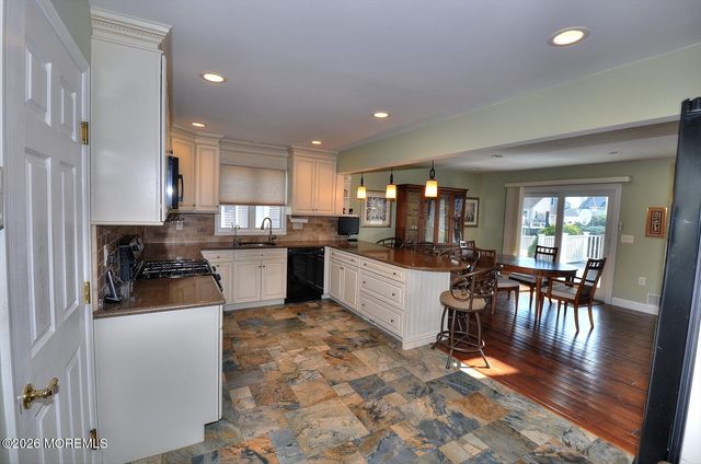 19 Centerboard Drive, Bayville, NJ 08721