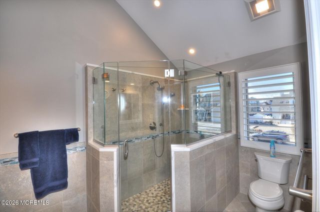 19 Centerboard Drive, Bayville, NJ 08721