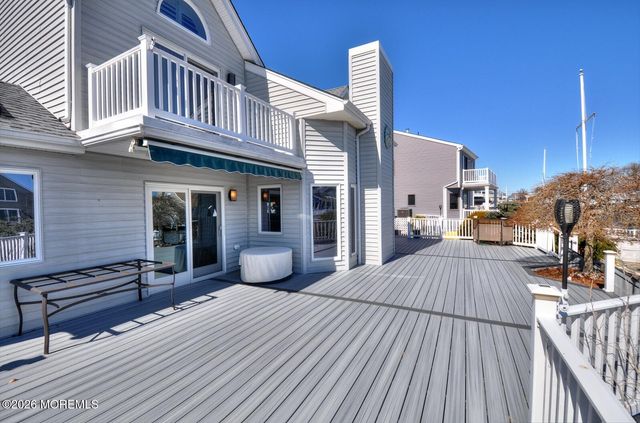 19 Centerboard Drive, Bayville, NJ 08721