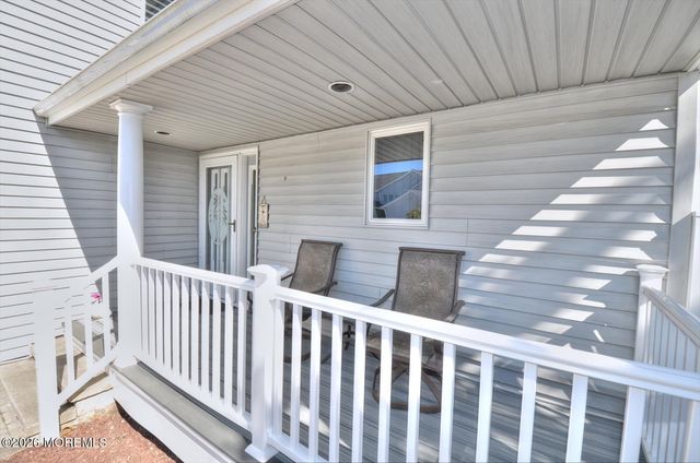 19 Centerboard Drive, Bayville, NJ 08721