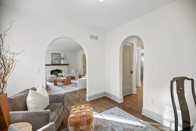 6054 N Bay Ridge AVENUE, Whitefish Bay, WI 53217