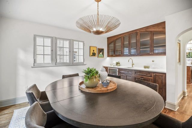 6054 N Bay Ridge AVENUE, Whitefish Bay, WI 53217