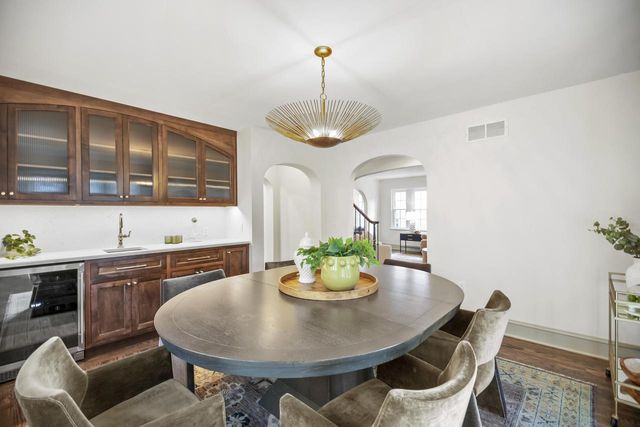 6054 N Bay Ridge AVENUE, Whitefish Bay, WI 53217