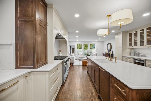 6054 N Bay Ridge AVENUE, Whitefish Bay, WI 53217