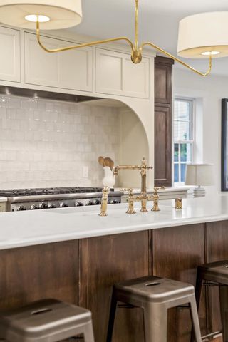 6054 N Bay Ridge AVENUE, Whitefish Bay, WI 53217