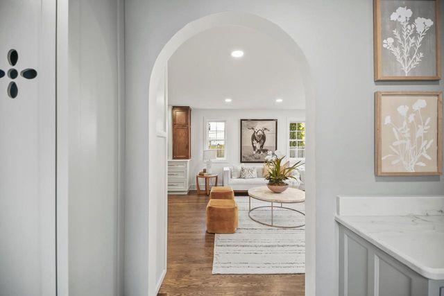 6054 N Bay Ridge AVENUE, Whitefish Bay, WI 53217