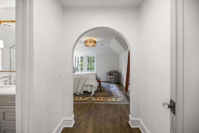 6054 N Bay Ridge AVENUE, Whitefish Bay, WI 53217