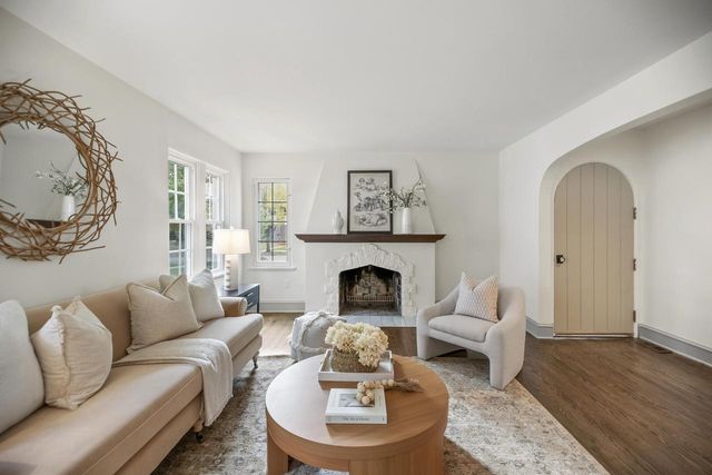 6054 N Bay Ridge AVENUE, Whitefish Bay, WI 53217