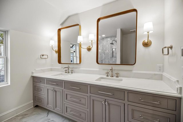 6054 N Bay Ridge AVENUE, Whitefish Bay, WI 53217