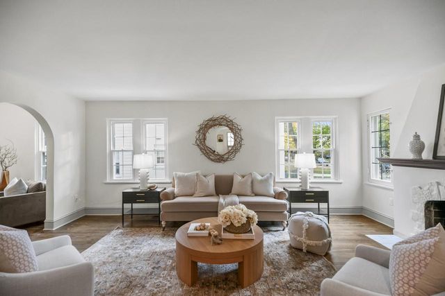 6054 N Bay Ridge AVENUE, Whitefish Bay, WI 53217