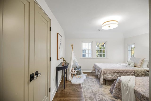 6054 N Bay Ridge AVENUE, Whitefish Bay, WI 53217