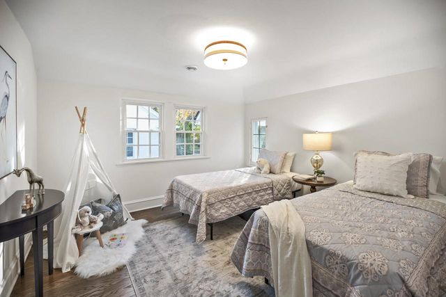 6054 N Bay Ridge AVENUE, Whitefish Bay, WI 53217