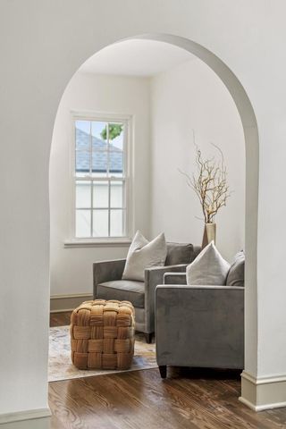 6054 N Bay Ridge AVENUE, Whitefish Bay, WI 53217