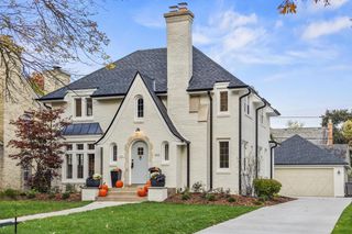 6054 N Bay Ridge AVENUE, Whitefish Bay, WI 53217