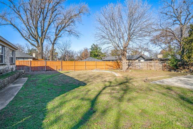 509 Edgemont Avenue, Dallas, TX 75216