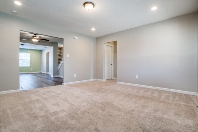 509 Edgemont Avenue, Dallas, TX 75216