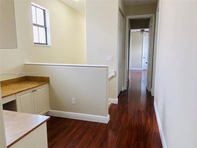 8353 NW 38th St, Cooper City, FL 33024