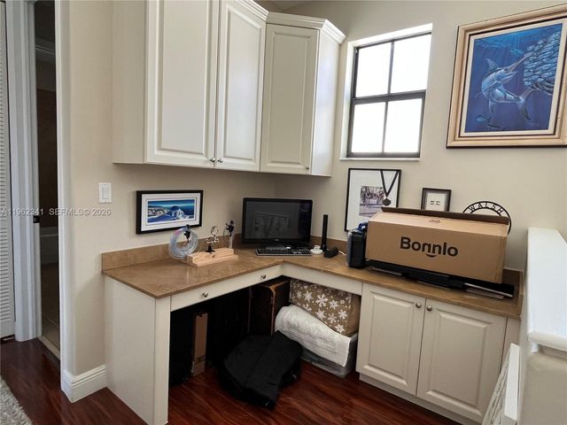 8353 NW 38th St, Cooper City, FL 33024