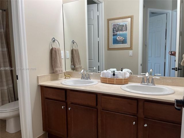 8353 NW 38th St, Cooper City, FL 33024