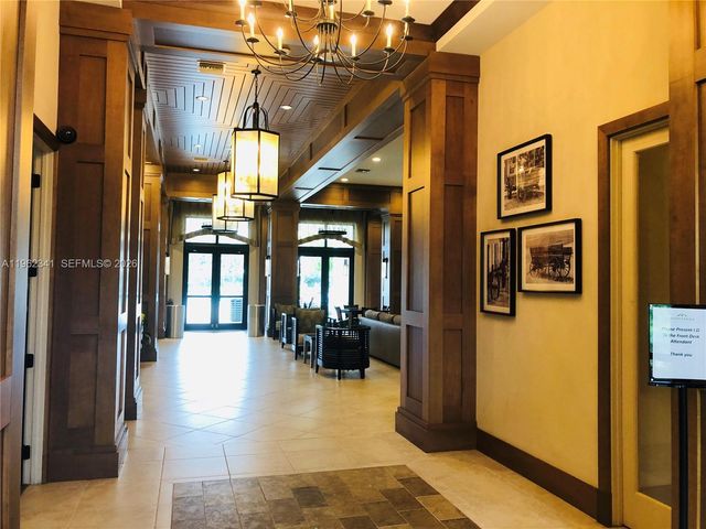 8353 NW 38th St, Cooper City, FL 33024