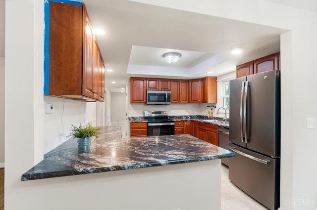9062 Fontainebleau Terrace, Springfield Twp., OH 45231