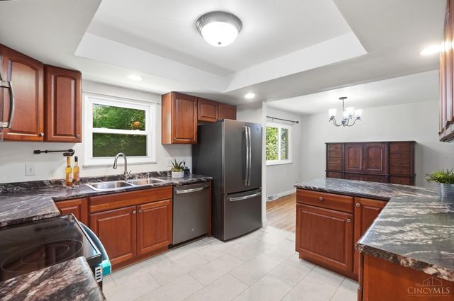 9062 Fontainebleau Terrace, Springfield Twp., OH 45231