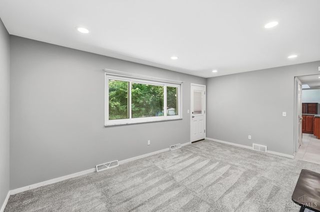 9062 Fontainebleau Terrace, Springfield Twp., OH 45231