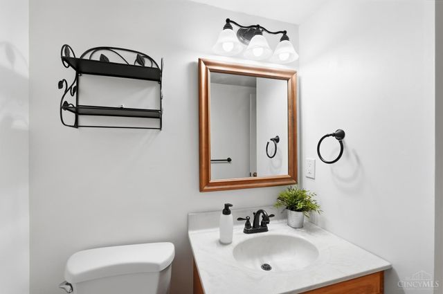 9062 Fontainebleau Terrace, Springfield Twp., OH 45231