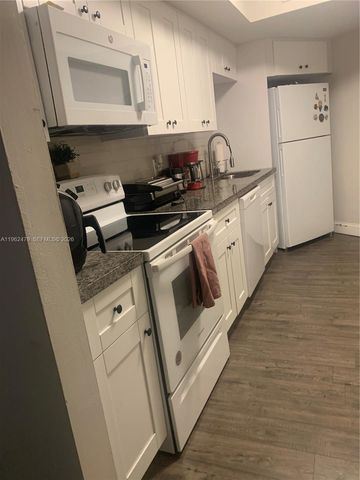 505 Spencer Dr 101, West Palm Beach, FL 33409